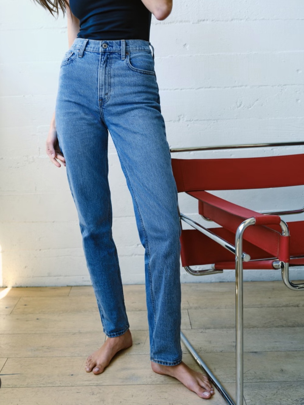 AF Curve Love Ultra High-Rise 90s Straight Jeans (28)